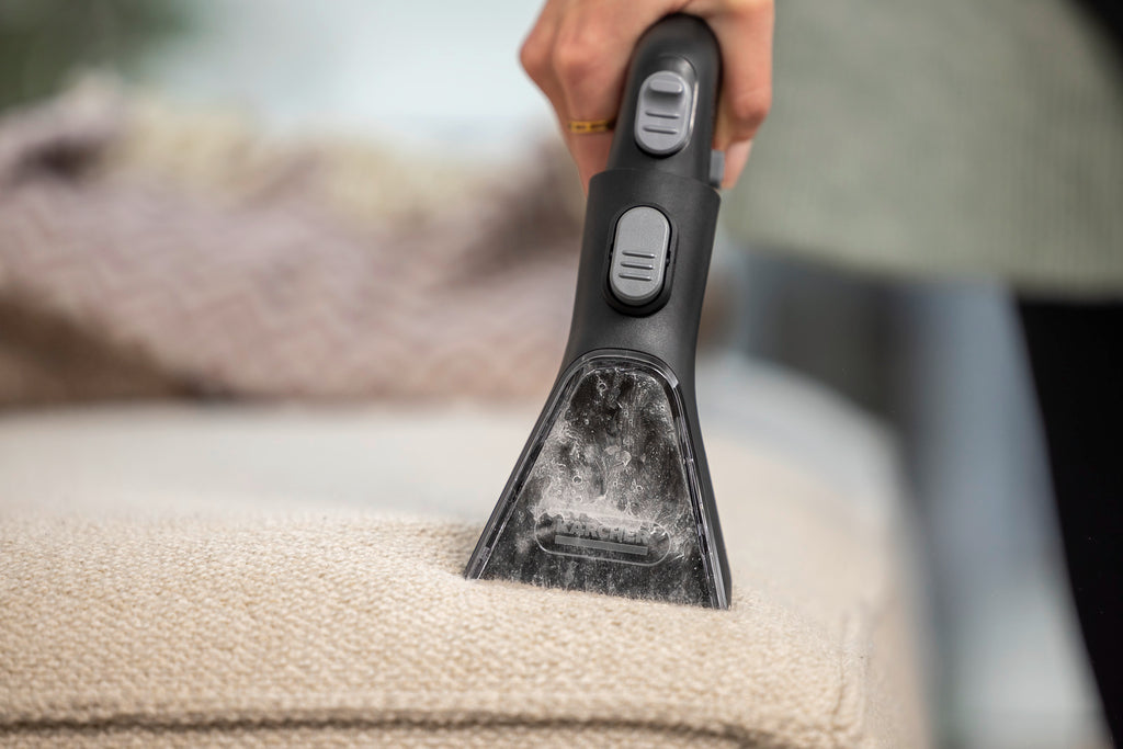 Spray extraction cleaner SE 4 Select Carpet Cleaner